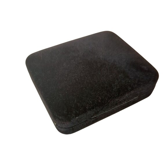 Vintage Flying Ducks Scrimshaw Carved Button Set by Barlow 1970s - Picture 4 of 5